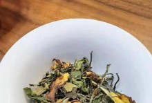 栀子花怎样浇水才能保持活力？（针对泡水后栀子花不活的情况，如何正确浇水？）