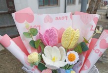 如何正确养护郁金香花束（让你的郁金香花束保持鲜美与绽放的秘诀）